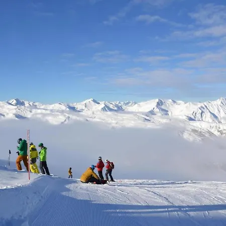 Charming With Balcony Apartment